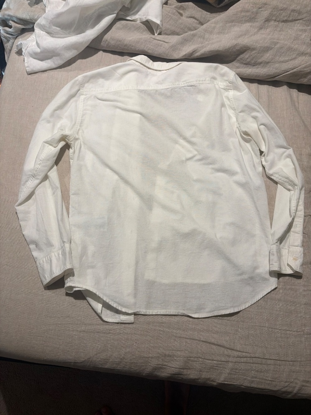 Levi’s white cotton button down - Picture 2 of 2